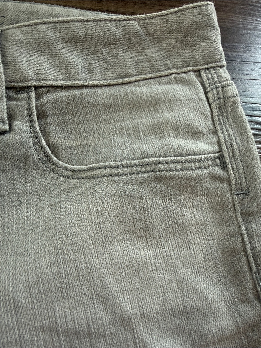 Women’s Banana Republic Size 26 Light Gray Slim Straight Jeans - Picture 3 of 4